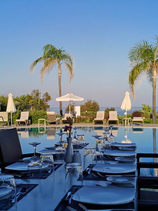 Gastro Asterias Beach Resort