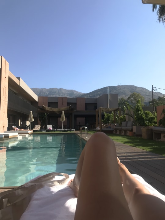 Pool Pilot Amphora Boutique Hotel