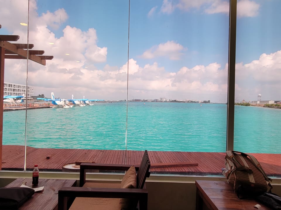 Lobby Vilamendhoo Island Resort & Spa