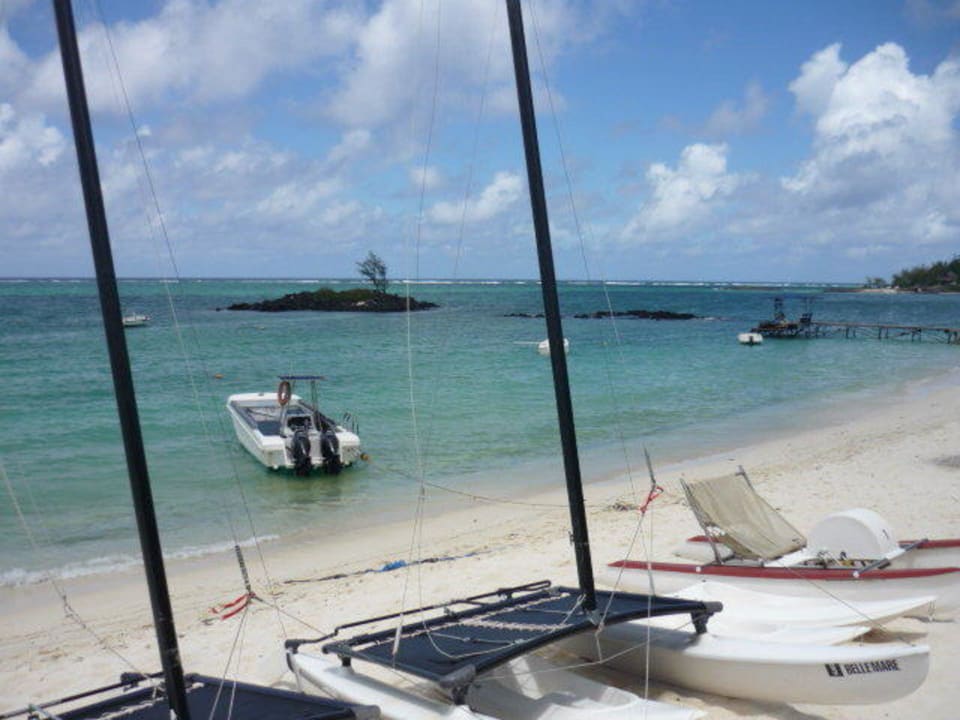 Strand mit  Constance Belle Mare Plage