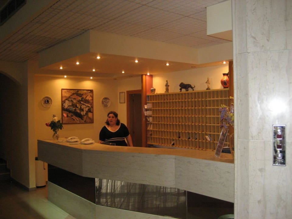 Rezeption Hotel Golden Odyssey