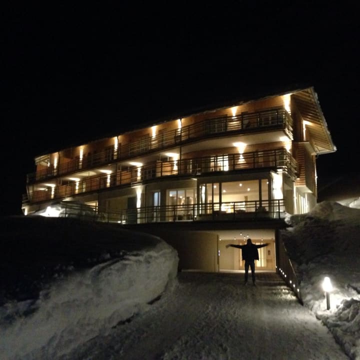 Traumhaft eingeschneites Spa Haus  derWaldfrieden naturparkhotel