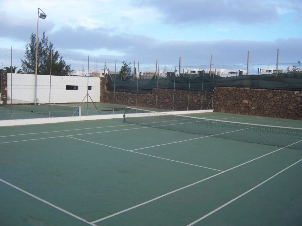 Die zwei Tennisplätze des Hotels SBH Hotel Royal Monica