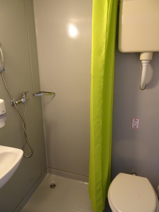 Zimmer Boat Hotel Fortuna