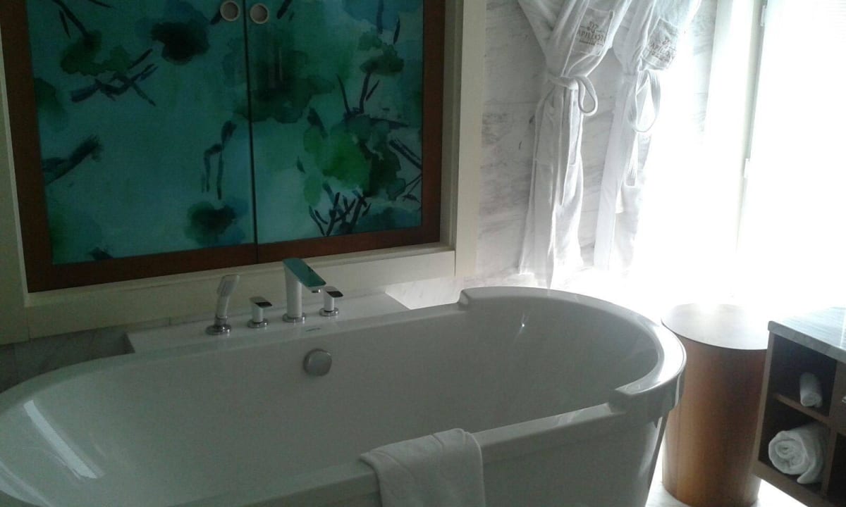 Badewanne in der Poolvilla Papillon Zeugma Relaxury