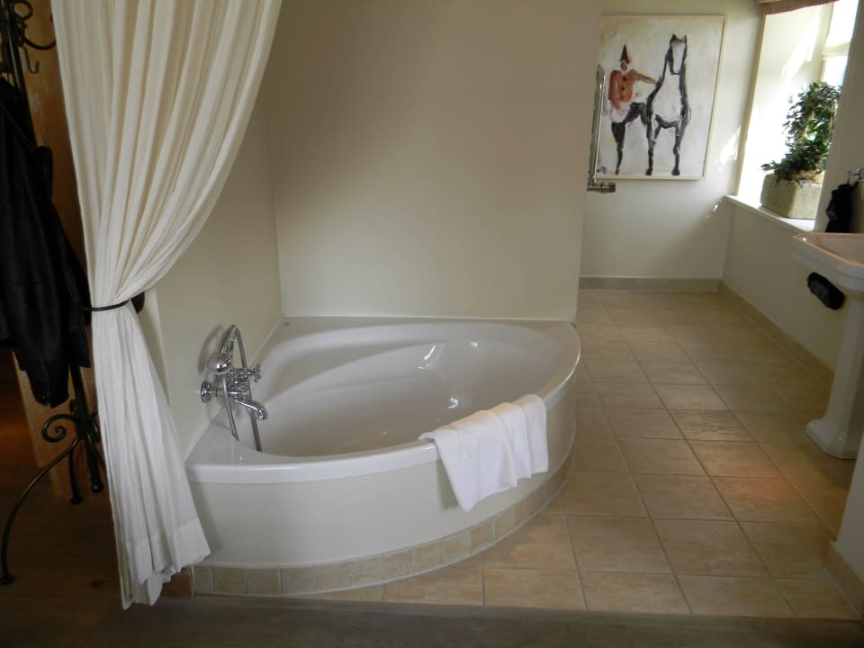 Offenes Bad mit Vorhang Alter Meierhof Glücksburg