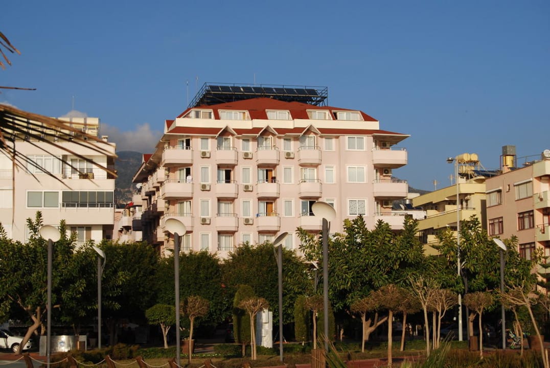 Das Kahya vom Strand aus Hotel Kahya