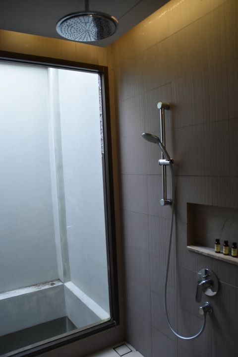 Zimmer Pullman Phuket Arcadia Naithon Beach