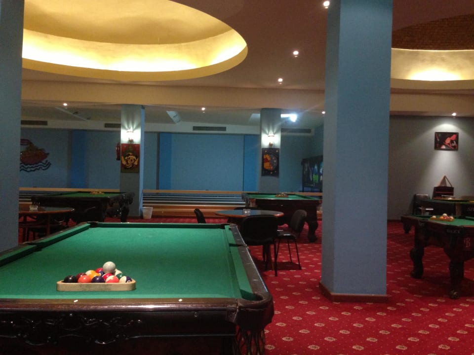 Billiard etc Titanic Beach Spa & Aqua Park
