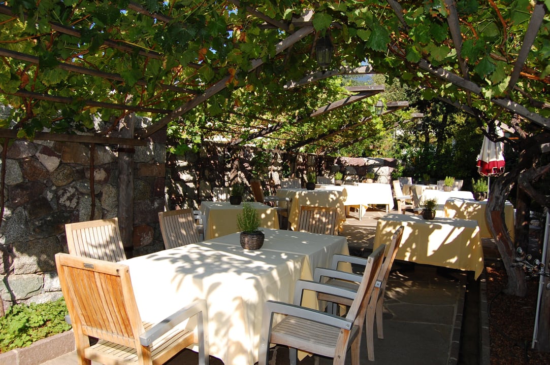 Sitzmöglichkeiten draußen Hotel Ansitz Plantiz