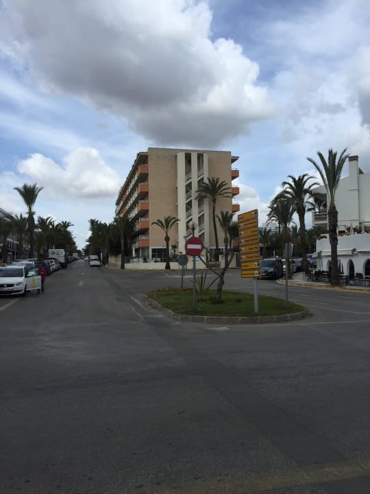 Der Blick vom Ferrer Concorde zum Ferrer Janeiro Caprice Janeiro Hotel & Spa