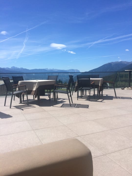 Ausblick SONNENBERG | Panorama Dolomites Wellbeing