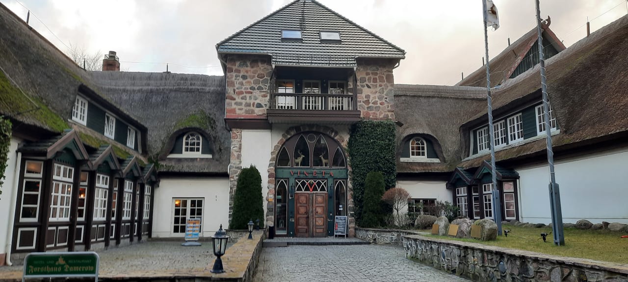 Außenansicht Meeressterne Hotel Forsthaus Damerow