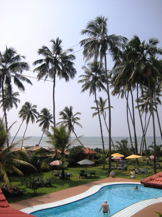 Pool mit Garten Roman Life Ayurveda Beach Resort