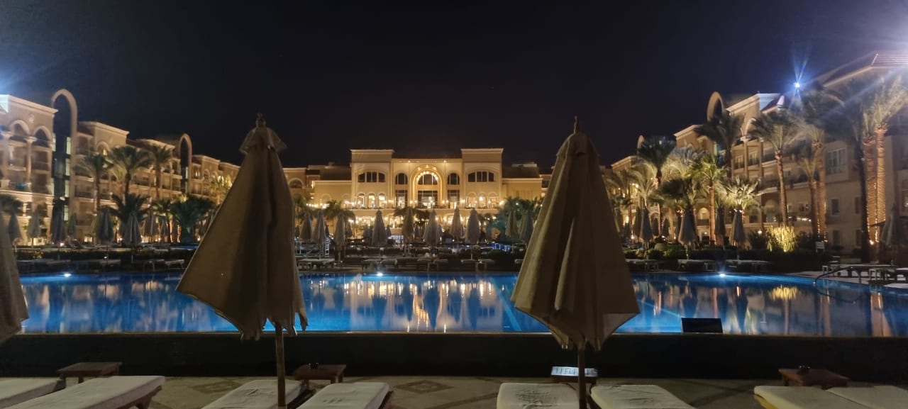 Pool Premier Le Reve Hotel & Spa