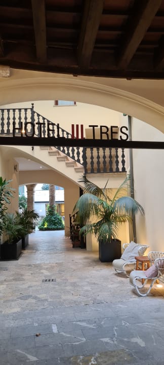 Außenansicht Hotel Tres