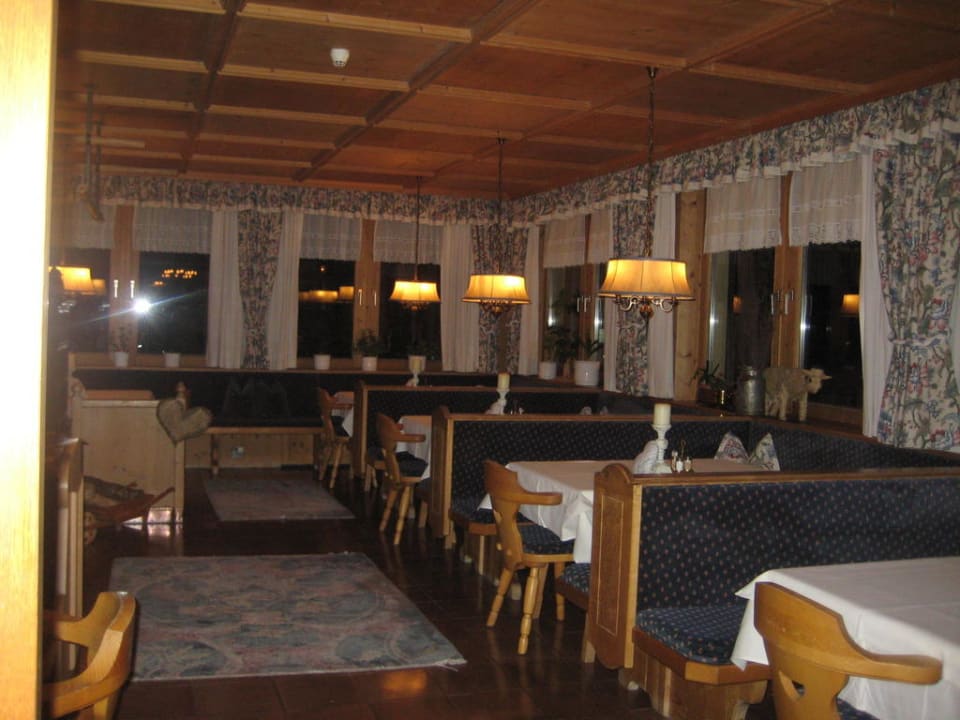 Kachelofenzimmer Hotel St. Georg zum See