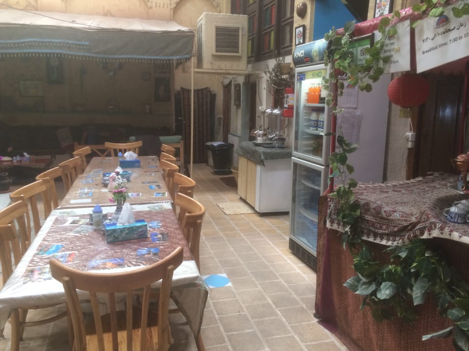 Gastro Golshan Traditional Hostel