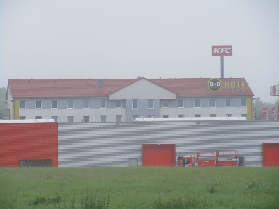 Hotel am Tag B&B Hotel Köln-Airport