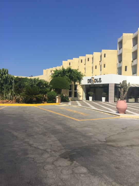 Außenansicht Dessole Dolphin Bay Resort