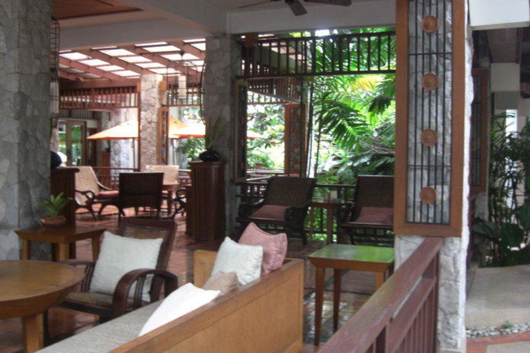 Lobby Woodlands Hotel & Resort