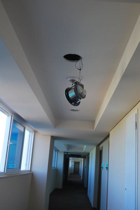 Der Gang zu unserem Zimmer Venosa Beach Resort & Spa