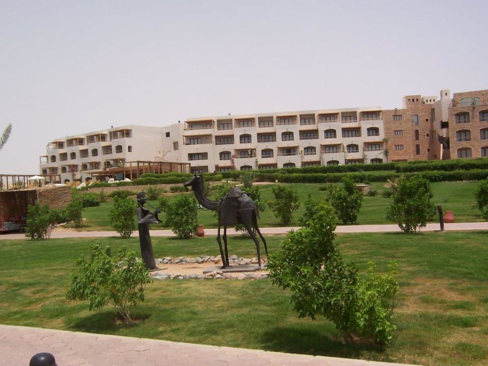 New Wing und Skulptur Fort Arabesque Resort, Spa & Villas