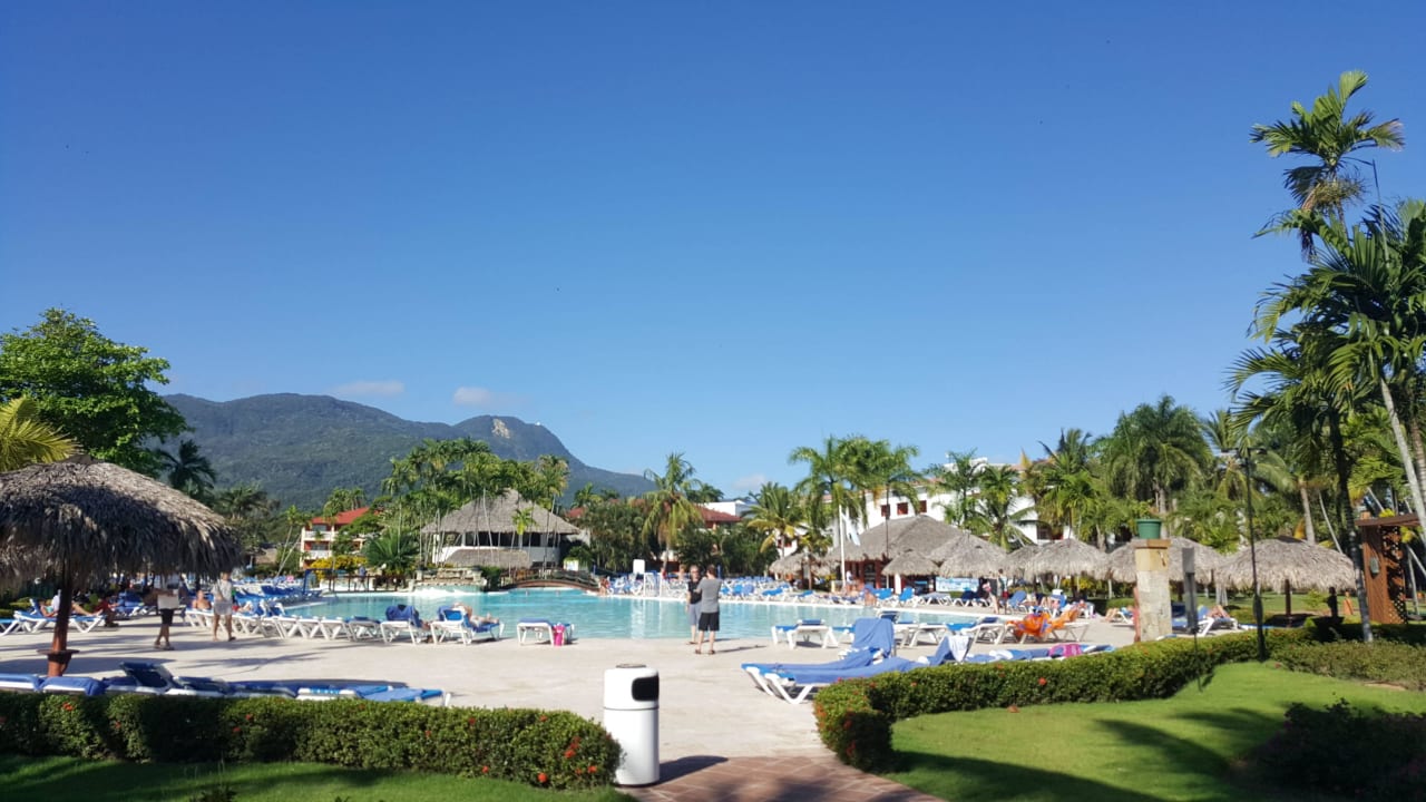 Blick vom Hotel zum Empfang Marien Puerto Plata