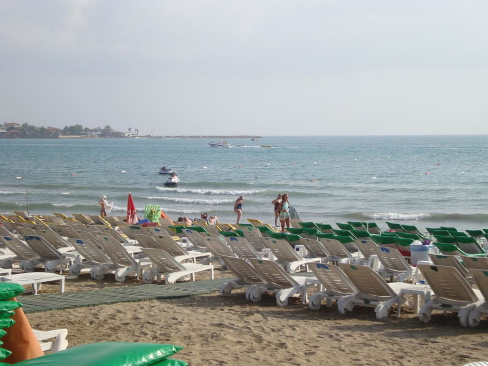 Strand  Side Bay Hotel