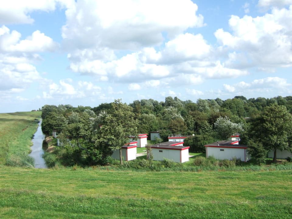 Gut geschützt, hinterm Deich Het Grootslag Vakantiepark