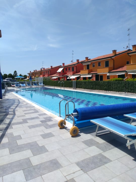 Pool Villaggio Hemingway