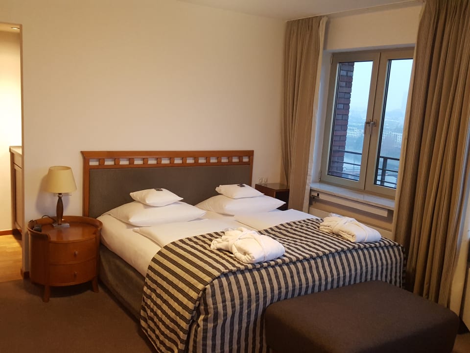 Zimmer Lindner Hotel Frankfurt Main Plaza, part of JdV by Hyatt