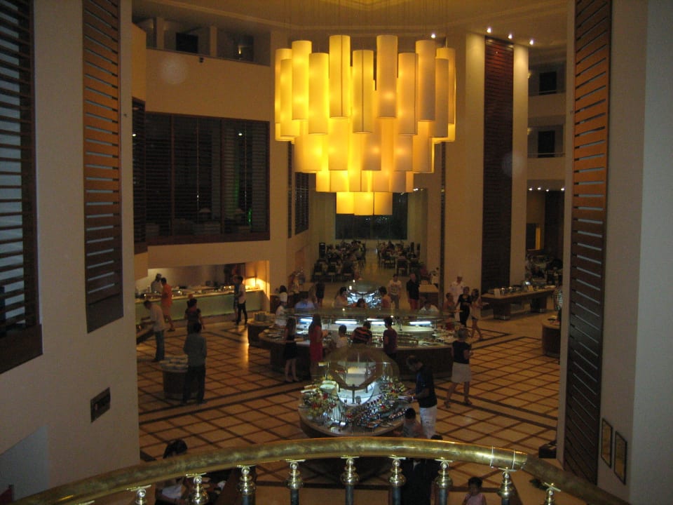 Super Atmosphäre im Hauptrestaurant Arum Barut Collection