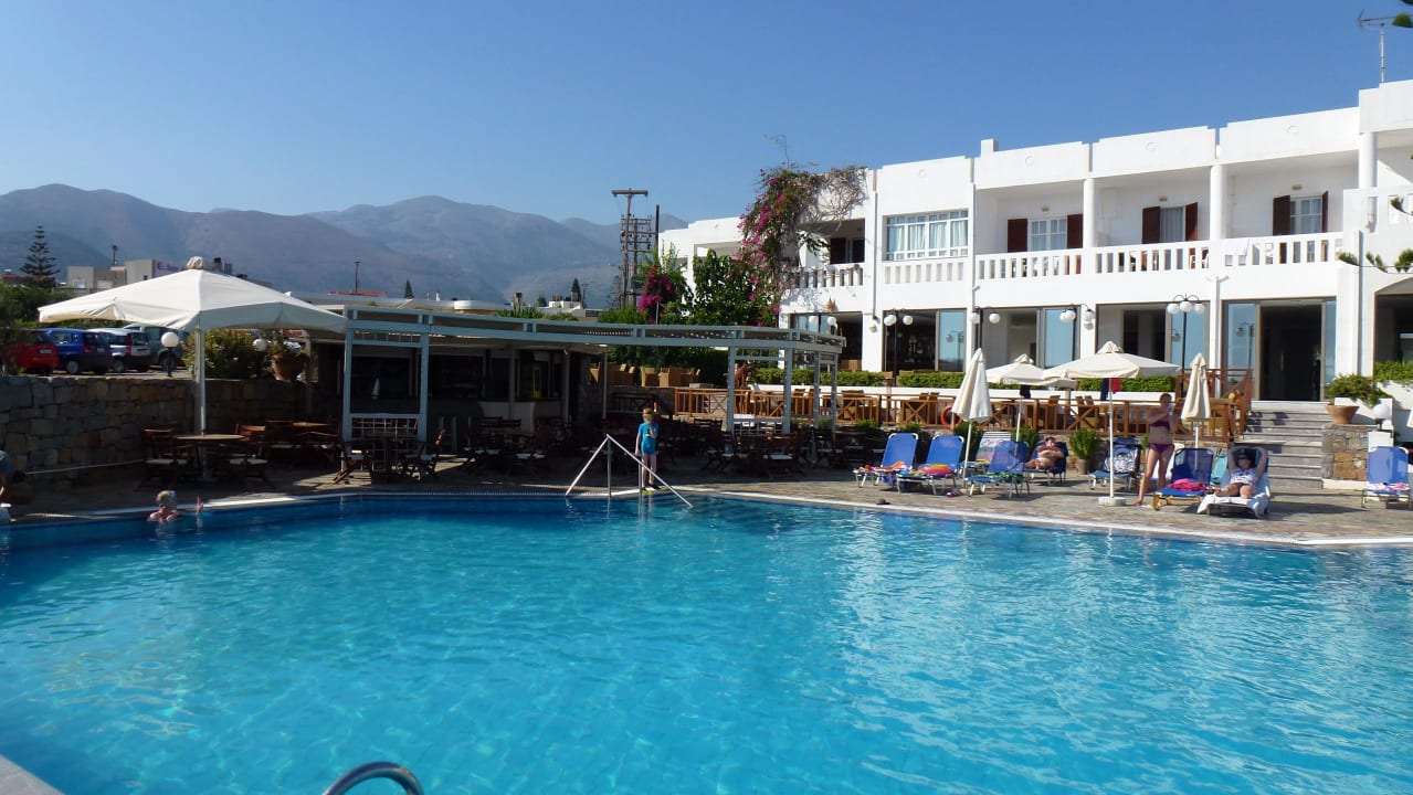 Pool Maritimo Beach Hotel