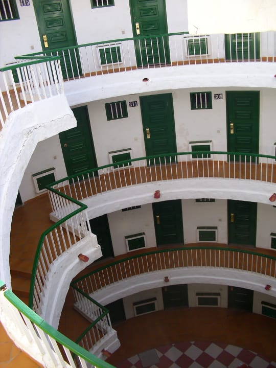 Die Hotelflure  Apartamentos Las Faluas
