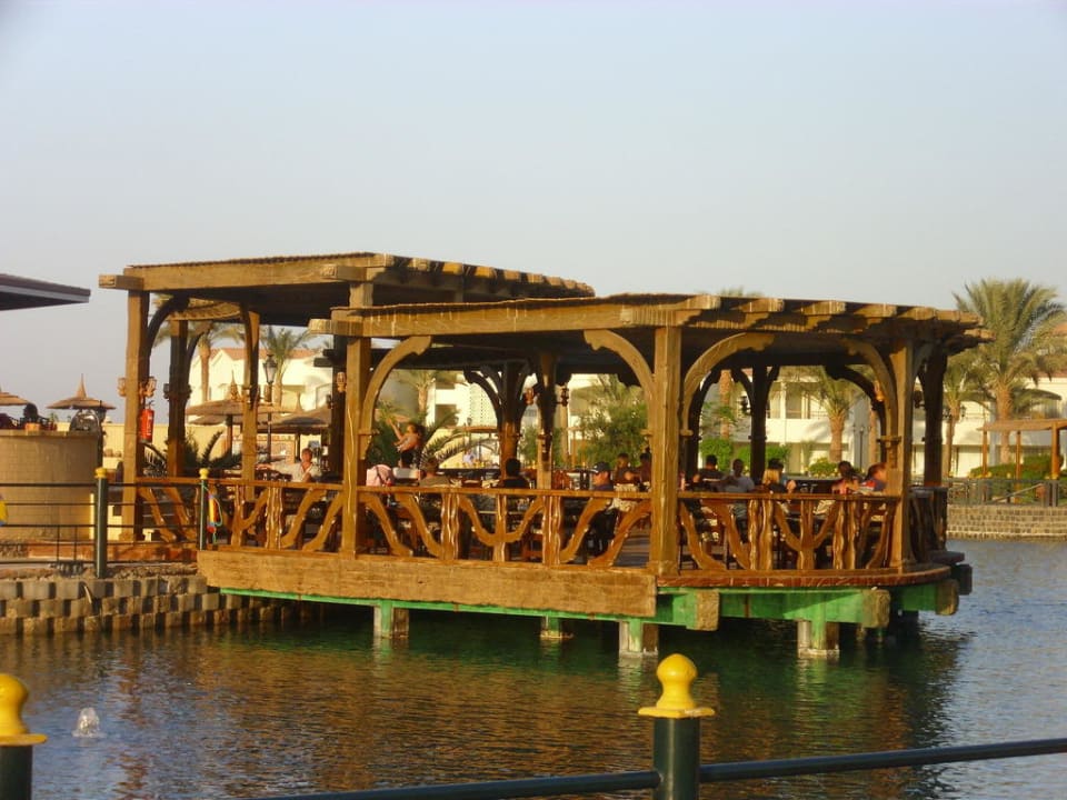 Eine von den vielen Bars Pickalbatros Dana Beach Resort - Hurghada