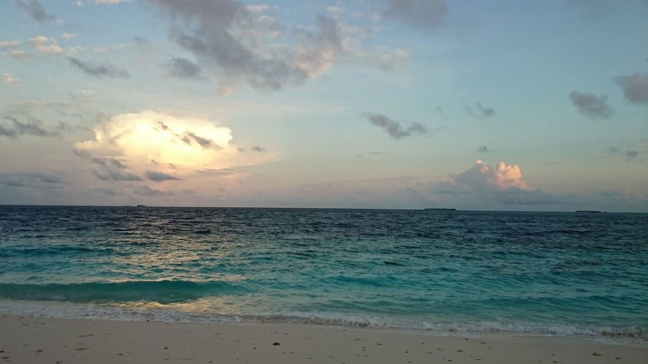 Sonnenaufgang Filitheyo Island Resort