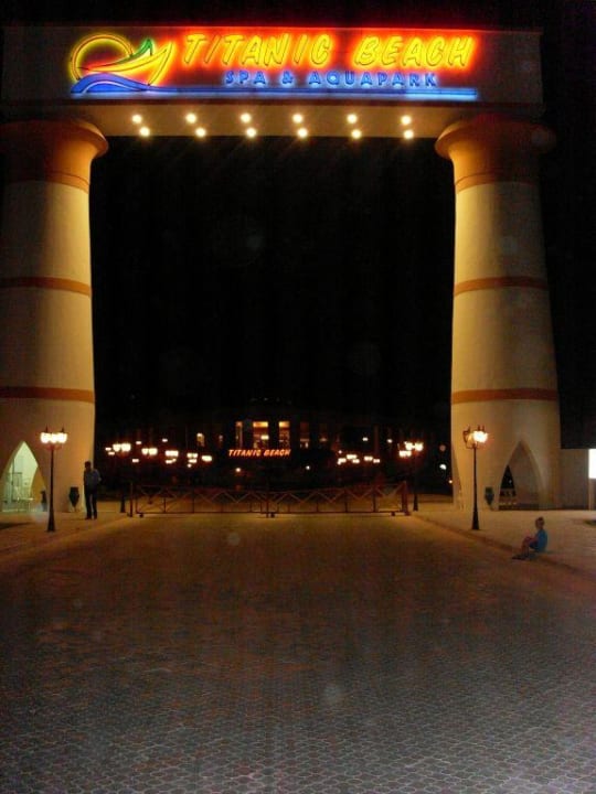Hotel Titanic Beach Spa & Aqua Park