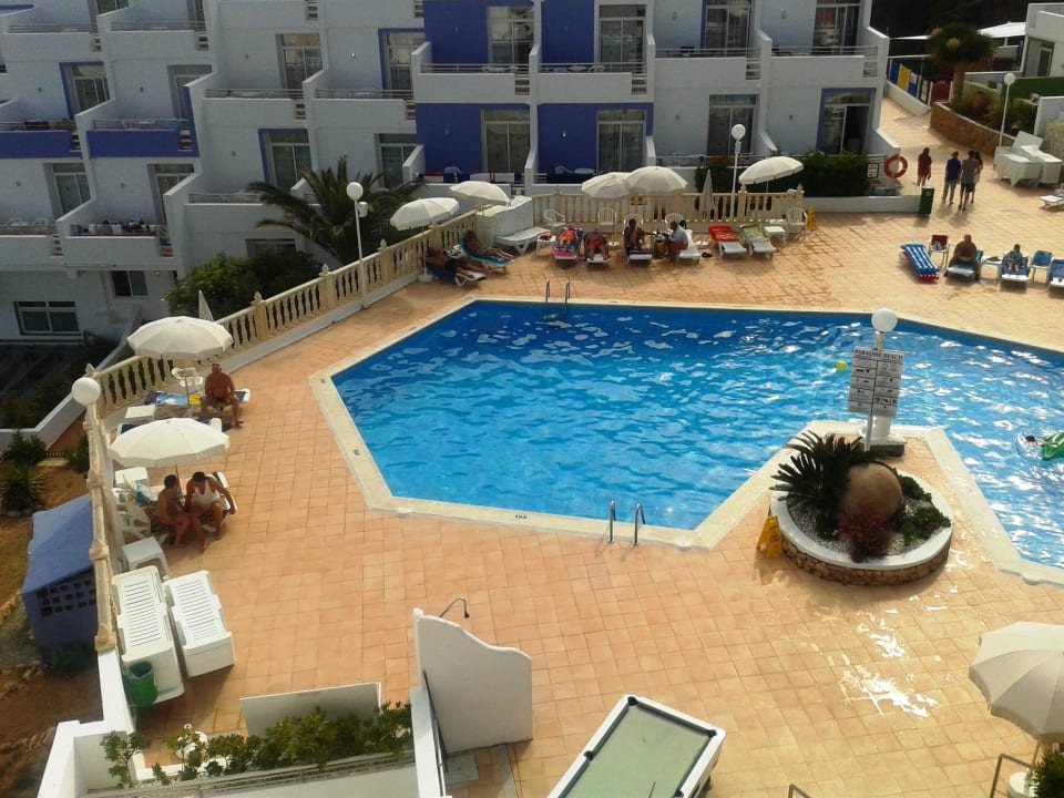 Blick vom braunen Block Barceló Portinatx - Adults only