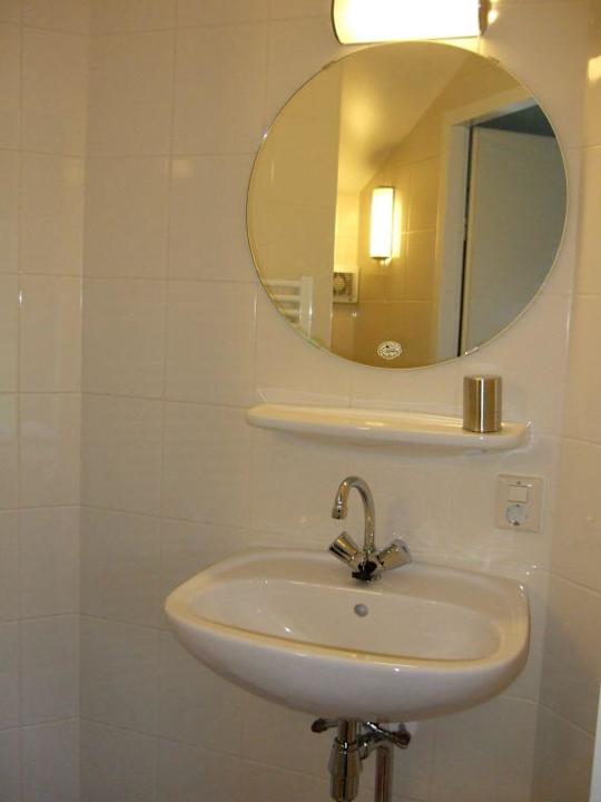 kleines Badezimmer im Erdgeschoß Buitengoed Het Lageveld Ferienhäuser/Villas Hoge Hexel