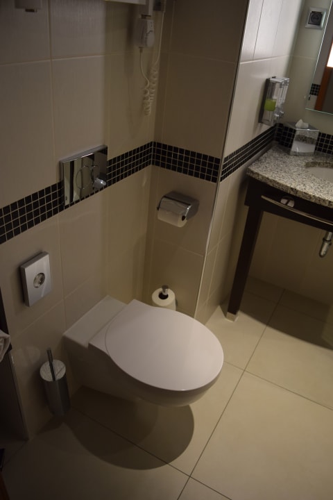 Zimmer Hampton by Hilton Warsaw Airport