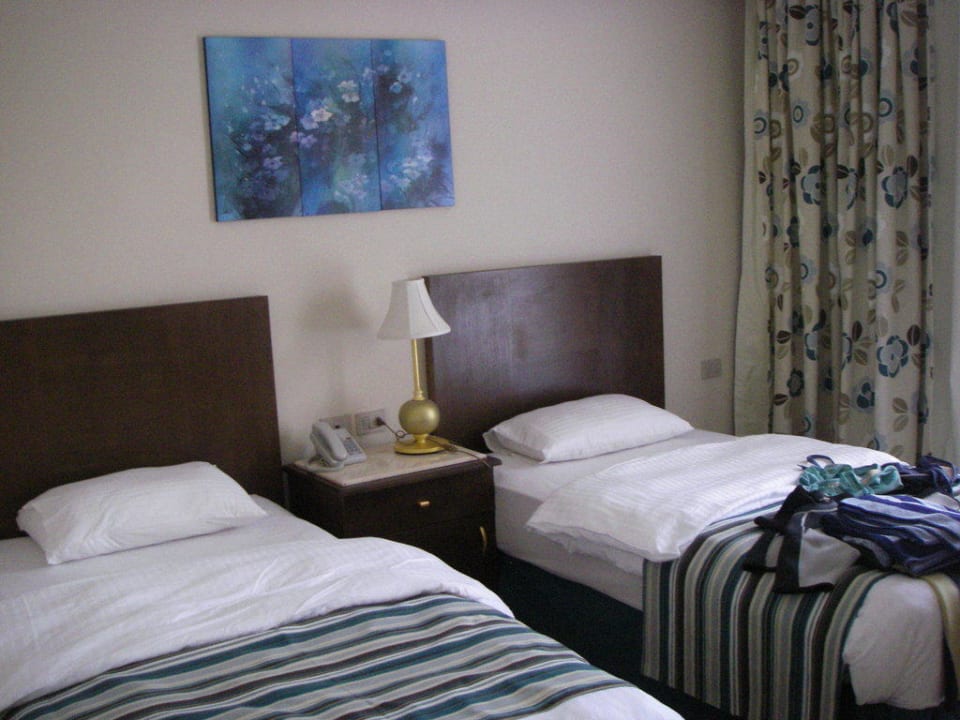 Eines der beiden Zimmer der Suite SUNRISE Cardina Resort