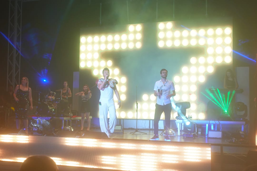 Sonstiges Rubi Platinum Sign