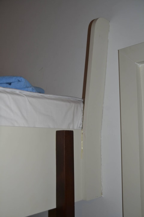 Kaputtes Hochbett Alba Queen Hotel