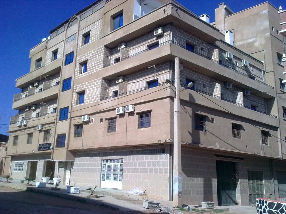 Facade principal Hotel Le Privilege