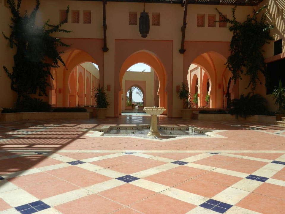 Eingang Steigenberger Coraya Beach - Adults only