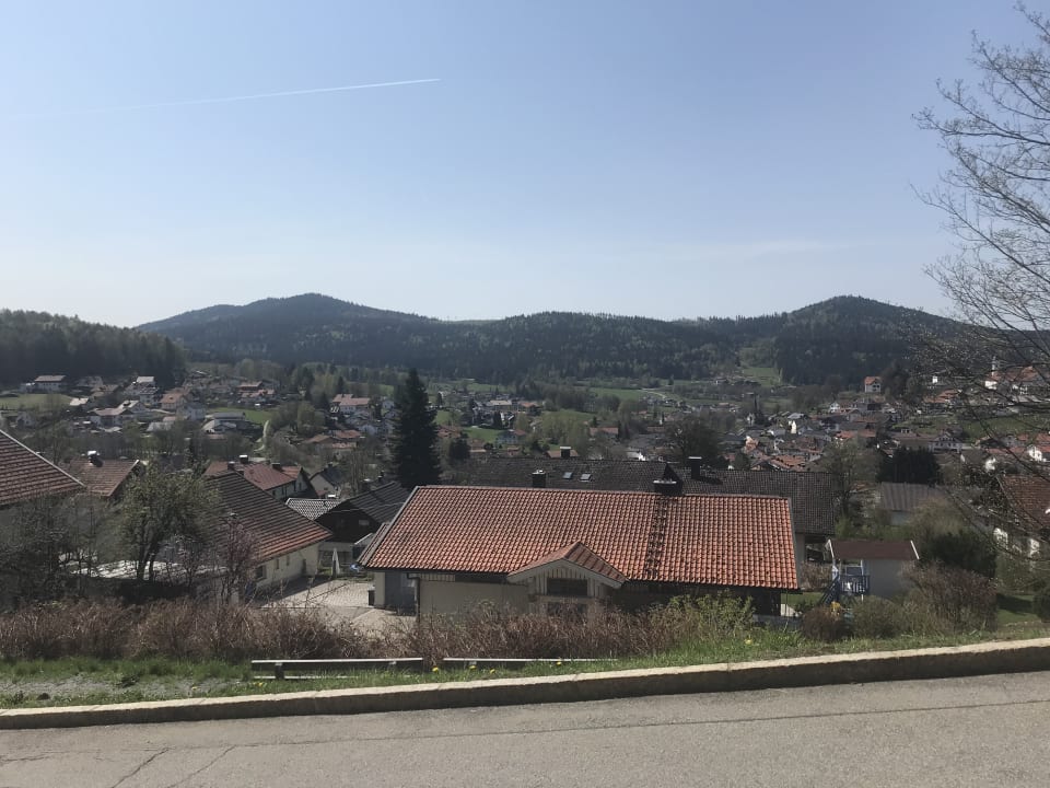 Blick vom Hotel auf den Ort Montara Suites Bodenmais
