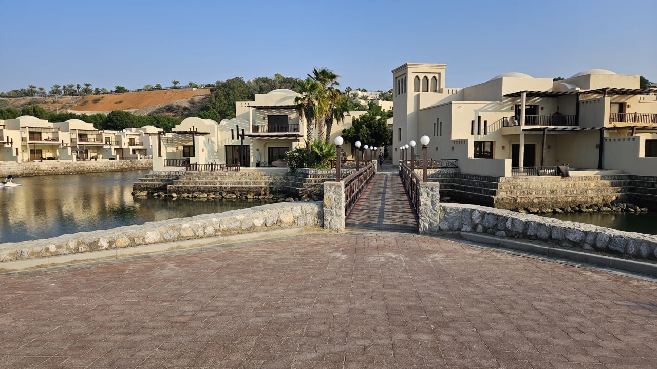 Außenansicht The Cove Rotana Resort