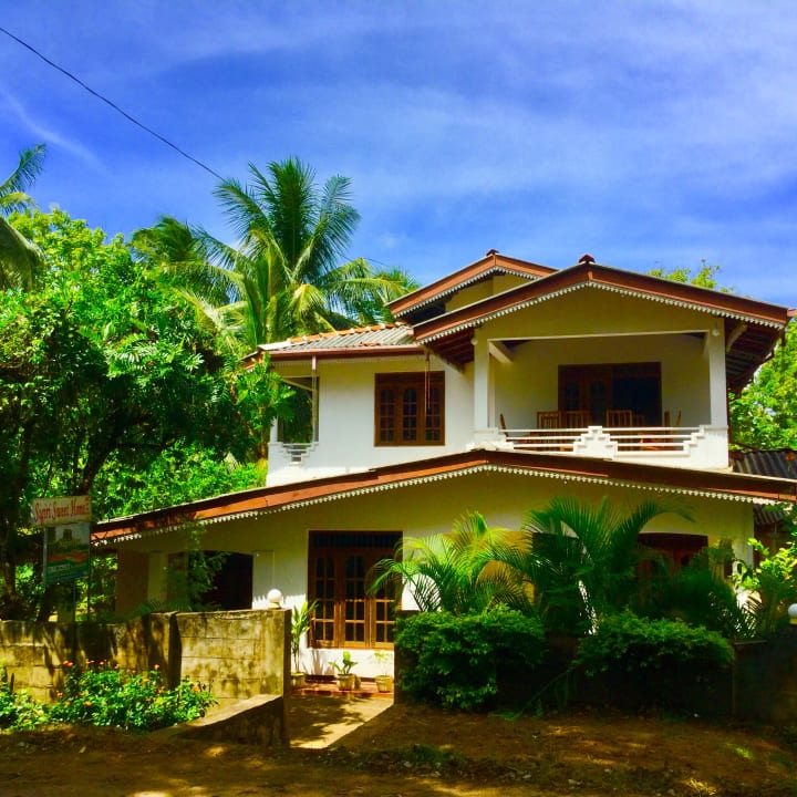 Außenansicht Sigiriya sweet home