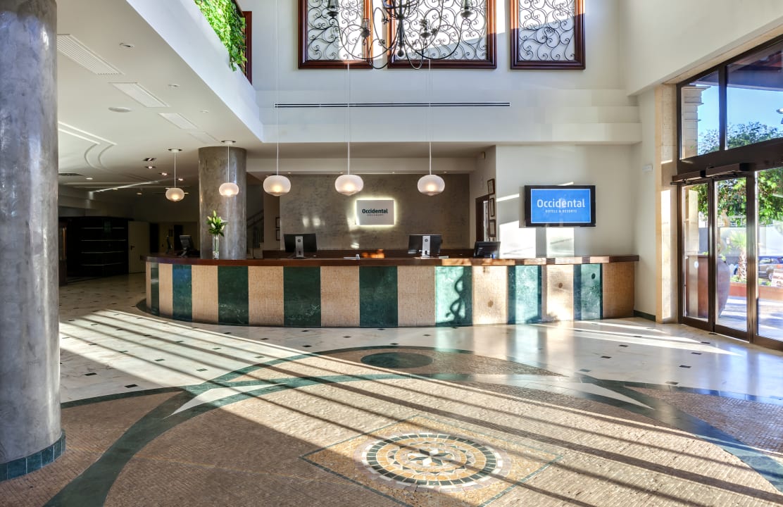 Lobby Occidental Isla Cristina